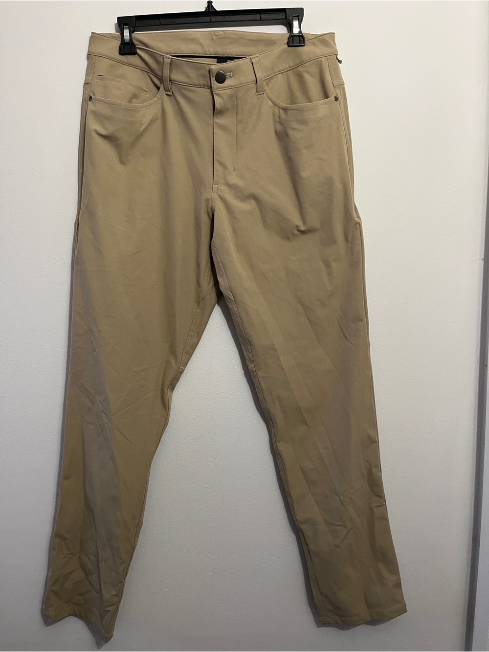 lululemon athletica Men's Stretch Chino Pants in Khaki Size 32